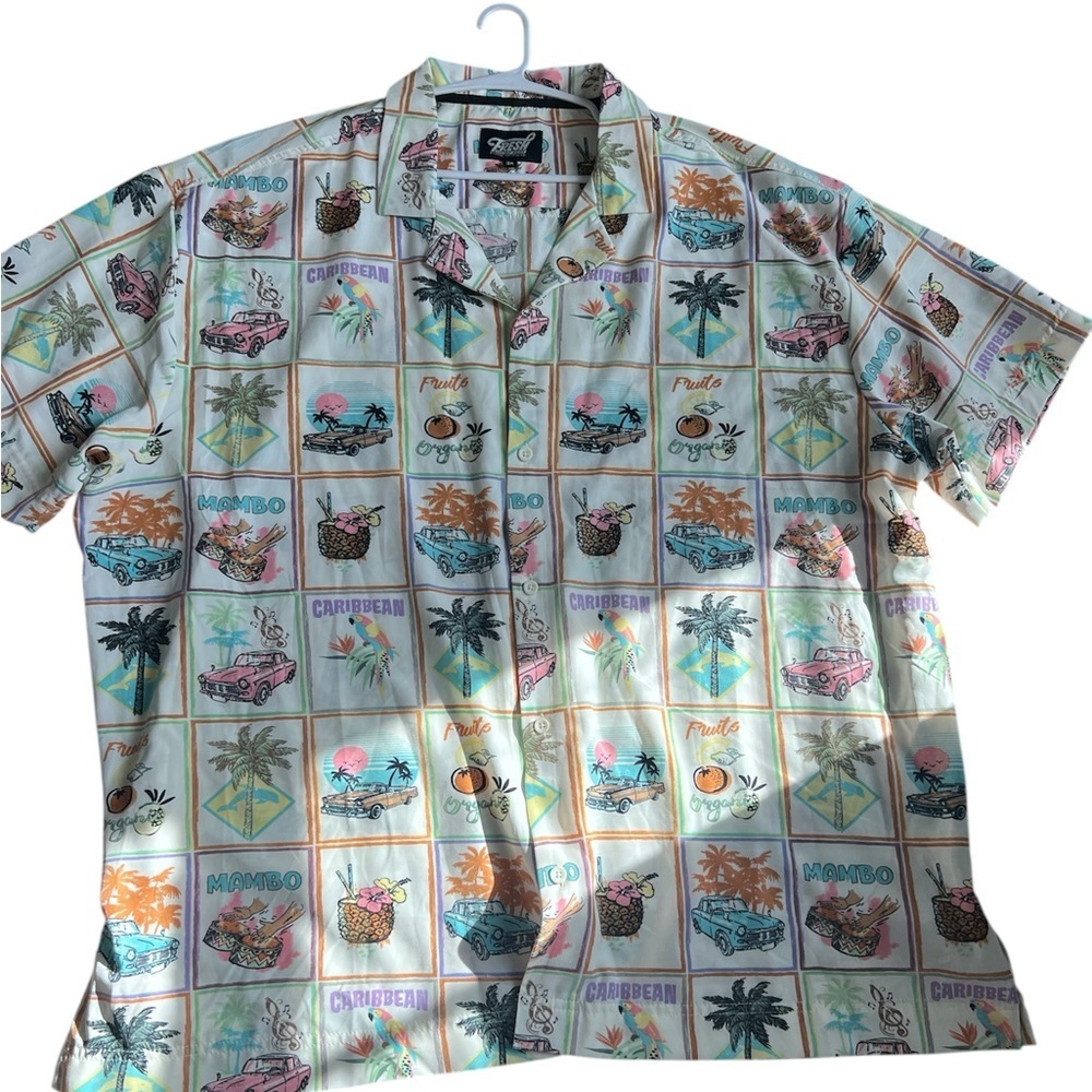 Hawaiian Graphic Men's button up - Picture 2 of 2